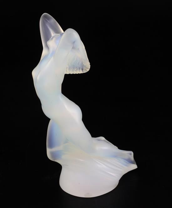 Vitesse/Speed Goddess. A glass mascot by René Lalique, introduced on 17/9/1929, No.1160, 18.5cm.